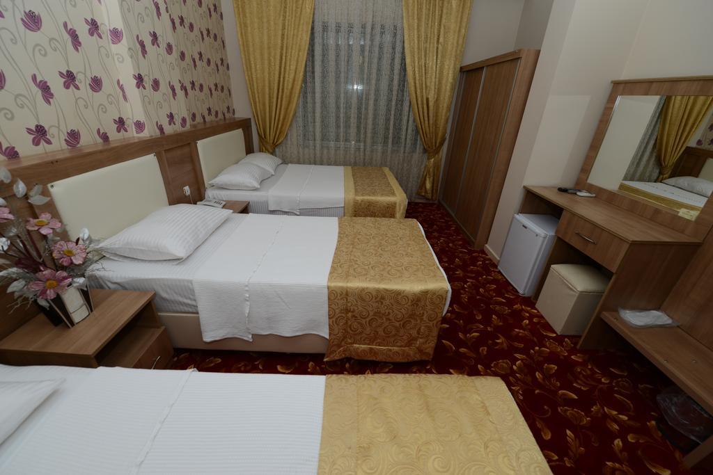 Grand Onur Hotel İskenderun Стая снимка